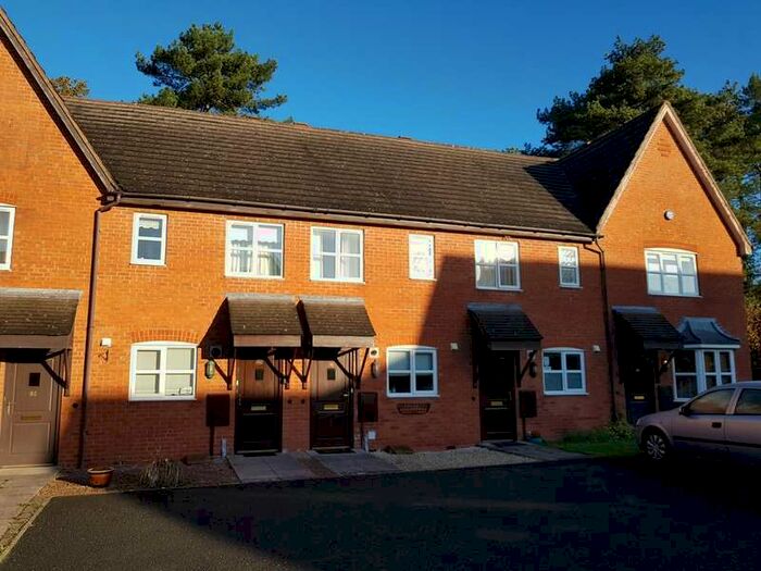 2 Bedroom Terraced House To Rent In Appletrees Crescent, Woodland Grange, B61