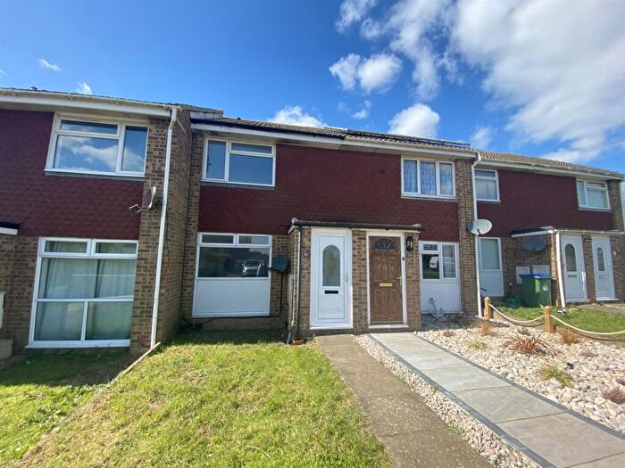 2 Bedroom House For Sale In Argent Close, Seaford, BN25