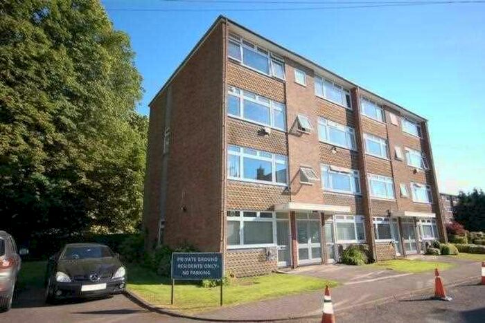 2 Bedroom Flat To Rent In Bury Meadows, Rickmansworth, WD3
