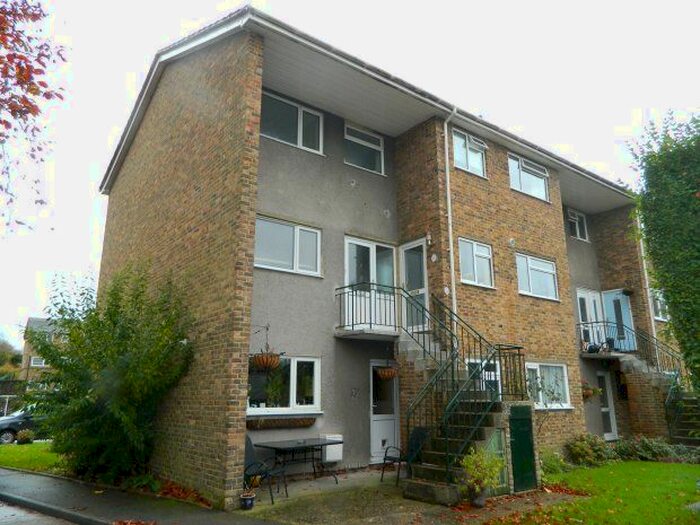 2 Bedroom Maisonette To Rent In Rushams Road, Horsham, RH12