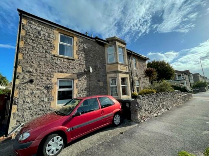 2 Bedroom Flat To Rent In Whitecross Road, Weston-super-Mare, North Somerset, BS23