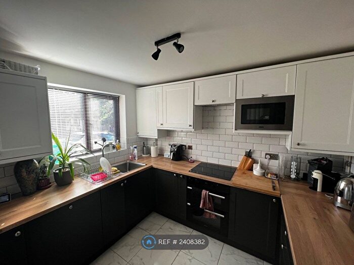 3 Bedroom Terraced House To Rent In Runnalow, Letchworth, SG6