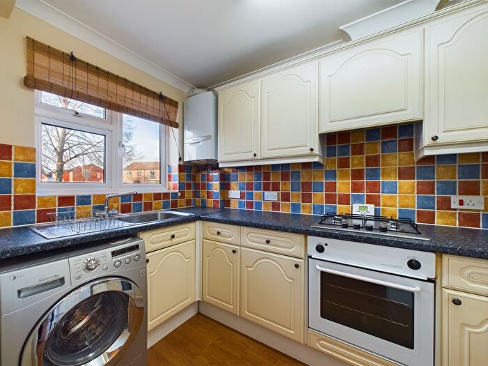2 Bedroom End Of Terrace House To Rent In Blackbridge Lane, Horsham, West Sussex, RH12