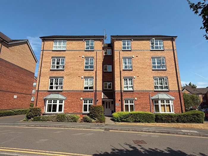 2 Bedroom Flat To Rent In Beckets View, Northampton, NN1