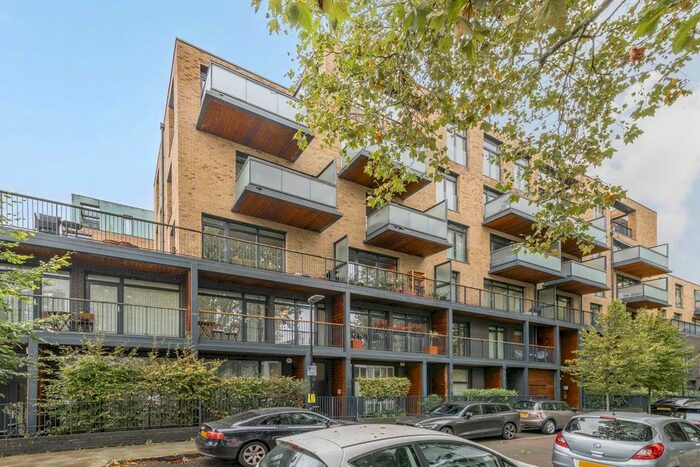2 Bedroom Flat To Rent In Packington Road, London, W3