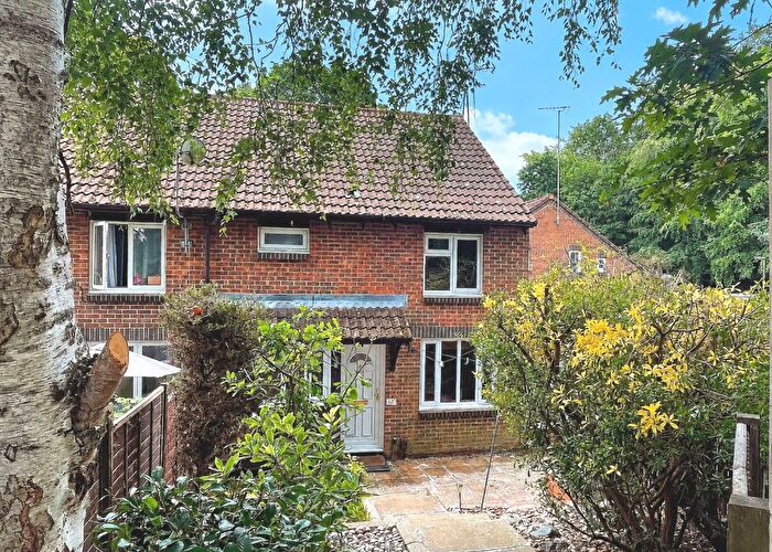 1 Bedroom Terraced House To Rent In Knaphill, Woking, GU21