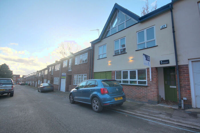 2 Bedroom Town House To Rent In Parkside, Lenton Avenue, Nottingham, NG7