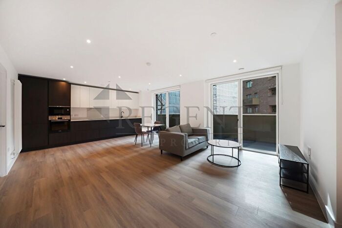 1 Bedroom Flat For Sale In Silverleaf House, Heartwood Boulevard, W3