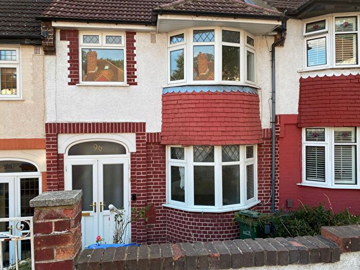 4 Bedroom Terraced House To Rent In Castlewood Drive, London, SE9