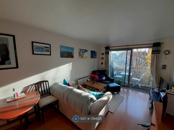 1 Bedroom Flat To Rent In Alaska Building, London, SE13