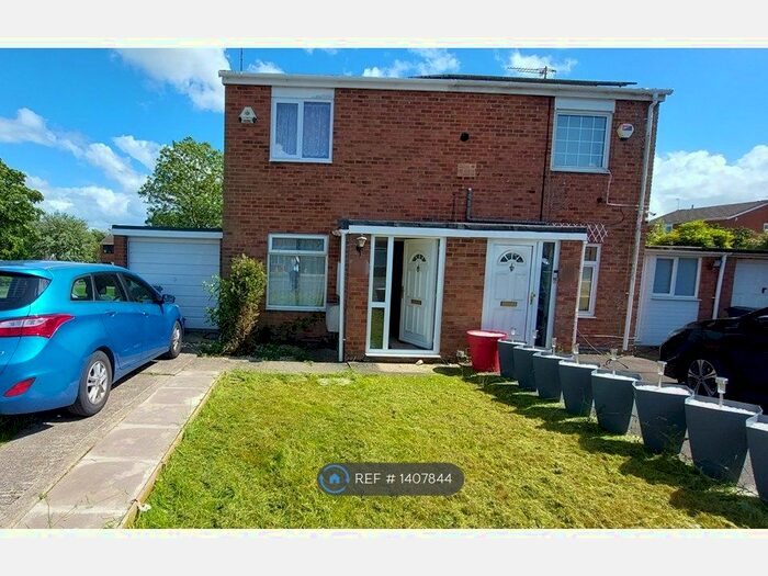 2 Bedroom Semi-Detached House To Rent In Colchester Close, Toothill, Swindon, SN5
