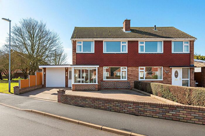 3 Bedroom Semi-Detached House For Sale In Burstellars, St. Ives, PE27