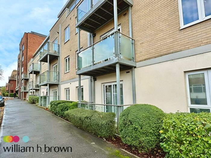 2 Bedroom Apartment To Rent In St. James Road, Brentwood, CM14