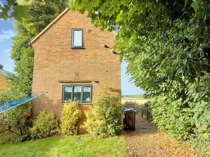 1 Bedroom Detached House To Rent In Stratford Road, Banbury, Oxfordshire, OX15