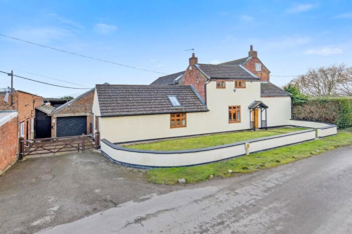 4 Bedroom Detached House To Rent In Glebe Farm Cottage, NG12