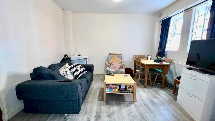 2 Bedroom Flat To Rent In Byron Street, Shieldfield, Newcastle Upon Tyne, NE2