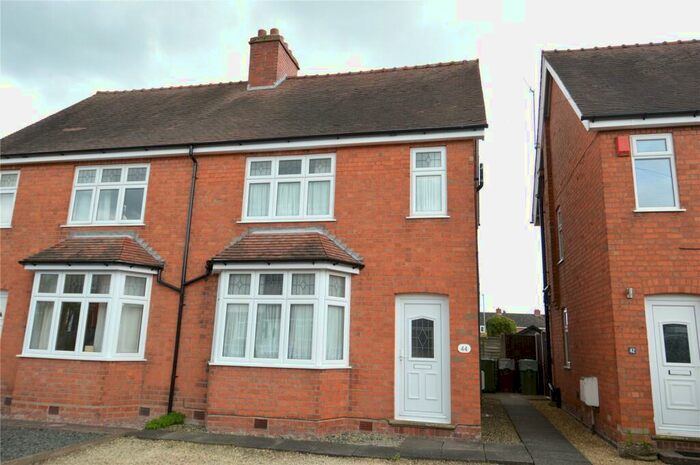 2 Bedroom Semi-Detached House To Rent In York Road, Bromsgrove, Worcestershire, B61