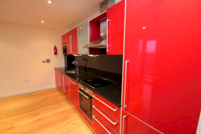 1 Bedroom Flat To Rent In Altyre Road, Croydon, CR0