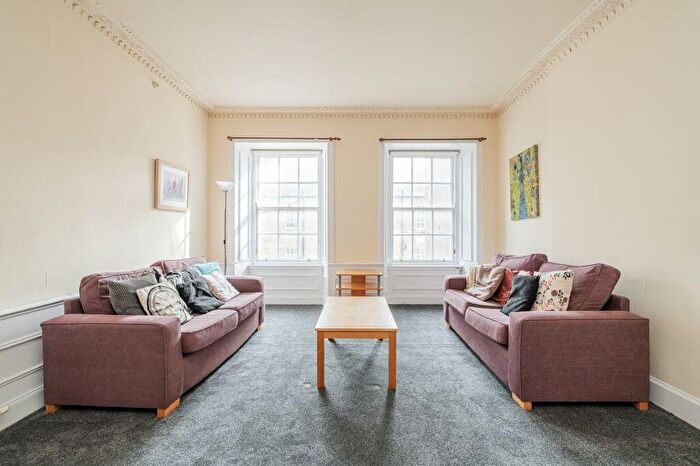5 Bedroom Duplex For Sale In Academy Street, Edinburgh, EH6
