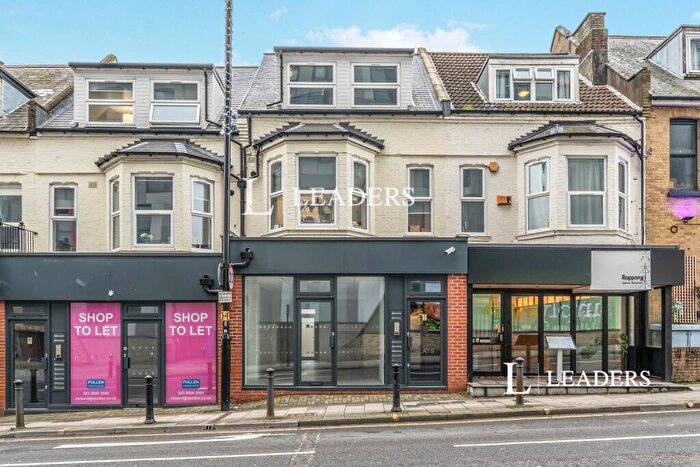 1 Bedroom Flat To Rent In Commercial Road, SO15