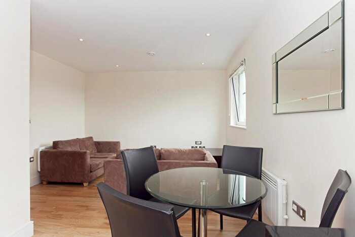 1 Bedroom Apartment To Rent In Cheshire Street, Shoreditch, E2