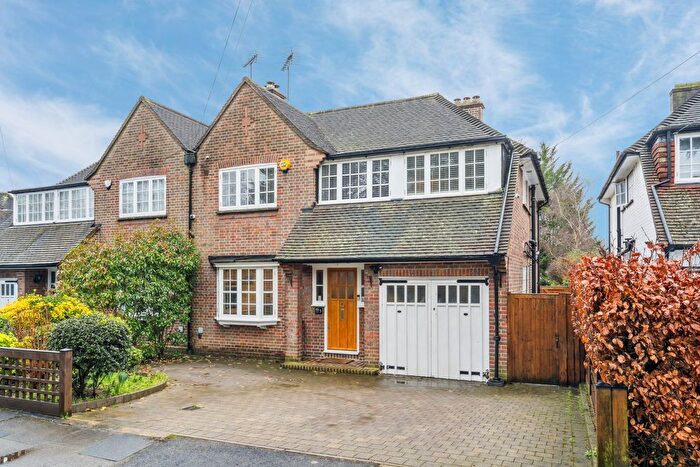 5 Bedroom Semi Detached House For Sale In Evelyn Drive, Pinner, HA5