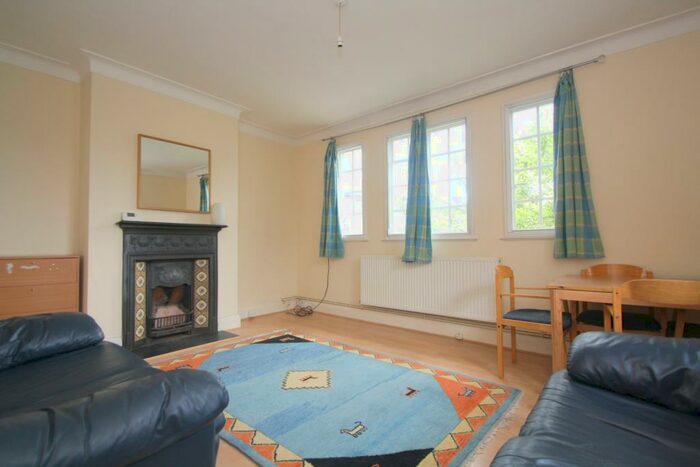 2 Bedroom Flat To Rent In Bloomfield Court, Bloomfield Road, Highgate, N6