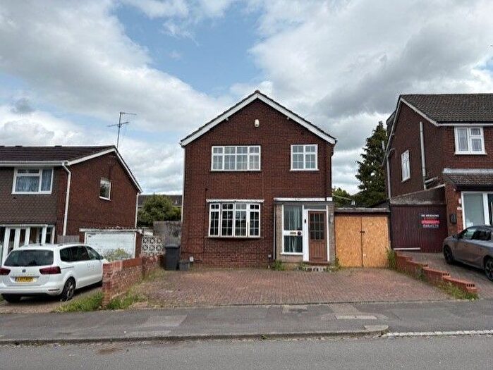 3 Bedroom Detached House To Rent In Culverhouse Road, Luton, LU3