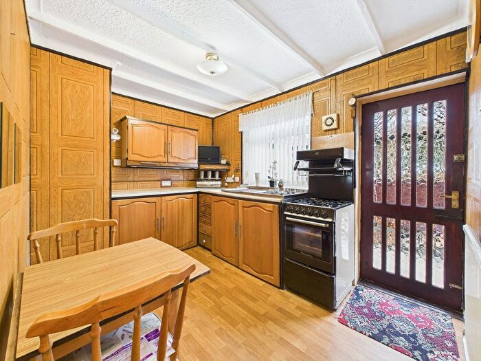 2 Bedroom Semi-Detached Bungalow For Sale In Crossdale Road, Hindley Green, WN2