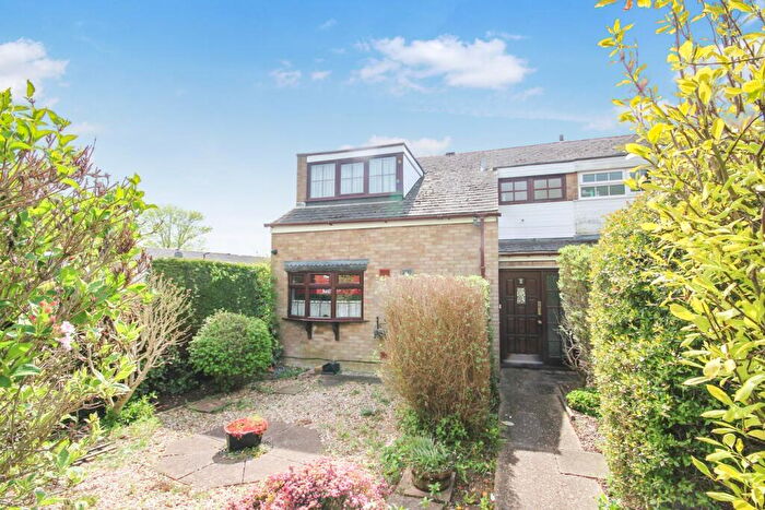 3 Bedroom End Of Terrace House For Sale In Lannock, Letchworth Garden City, SG6