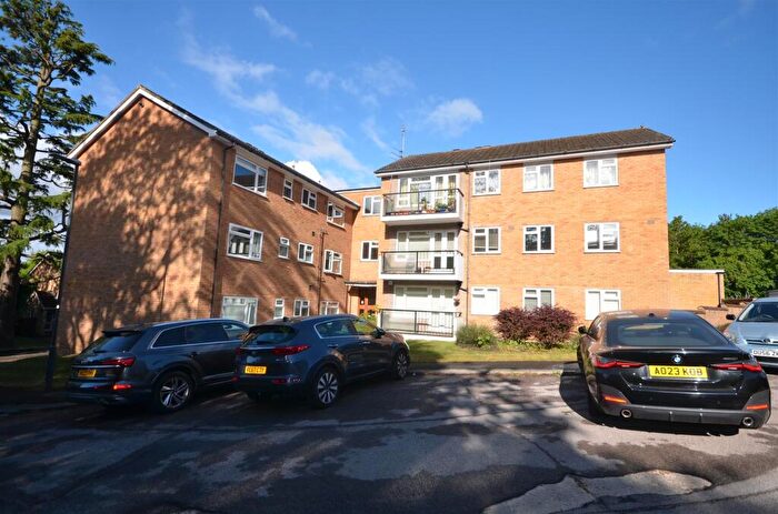 4 Bedroom Flat To Rent In Gooden Court, South Hill Avenue, Harrow On The Hill, Middx, HA1
