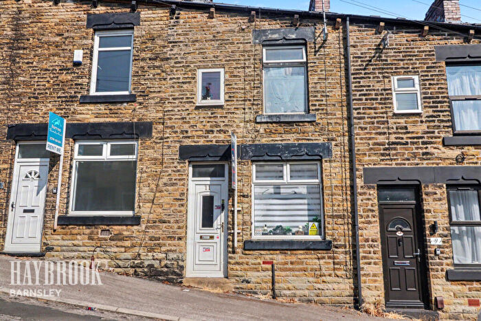 2 Bedroom Terraced House For Sale In Windermere Road, Barnsley, S71