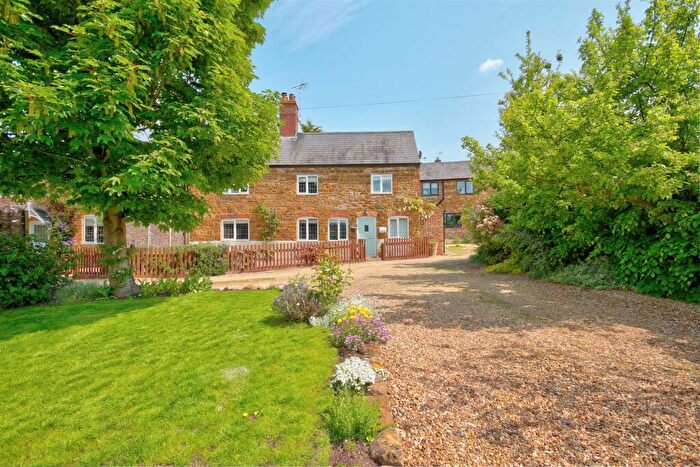 2 Bedroom Character Property For Sale In School Lane, Wilbarston, Market Harborough, LE16