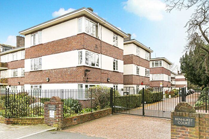 2 Bedroom Flat To Rent In Leigham Court Road, London, SW16