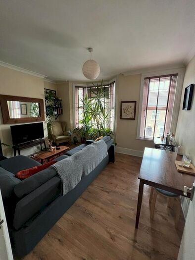 2 Bedroom Flat To Rent In Greyhound Road, London, N17