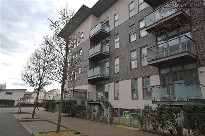 1 Bedroom Flat To Rent In Clovelly Place, Greenhithe, DA9