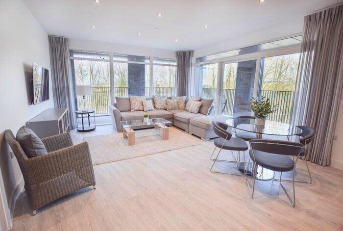 2 Bedroom Apartment To Rent In Barton Fields Road, Headington, OX3