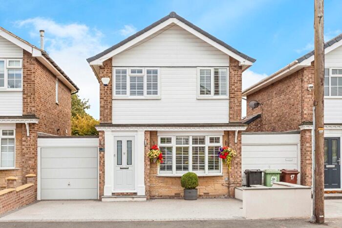 3 Bedroom Link Detached House For Sale In Stone Brig Lane, Rothwell, Leeds, West Yorkshire, LS26
