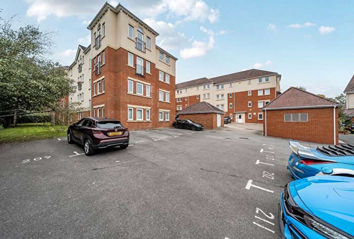 1 Bedroom Flat For Sale In Queripel Close, Tunbridge Wells, Kent, TN2