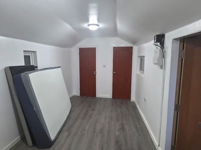 Studio To Rent In Hayes, UB3