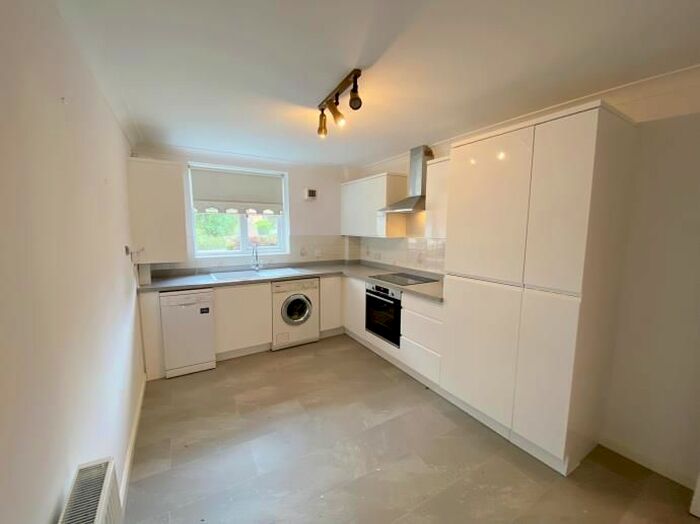 2 Bedroom Flat To Rent In Auchingramont Road, Hamilton, ML3