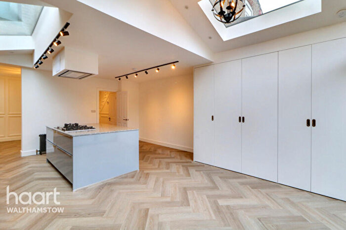 4 Bedroom Terraced House For Sale In Hillcrest Road, Walthamstow, E17