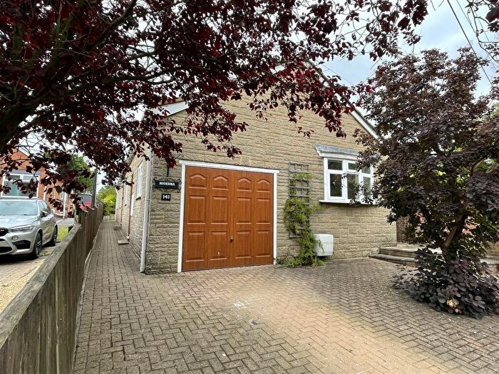 3 Bedroom Detached Bungalow For Sale In Countess Road, Amesbury, SP4