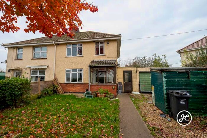 3 Bedroom Semi-Detached House For Sale In Station Road, Burtle, Somerset, TA7