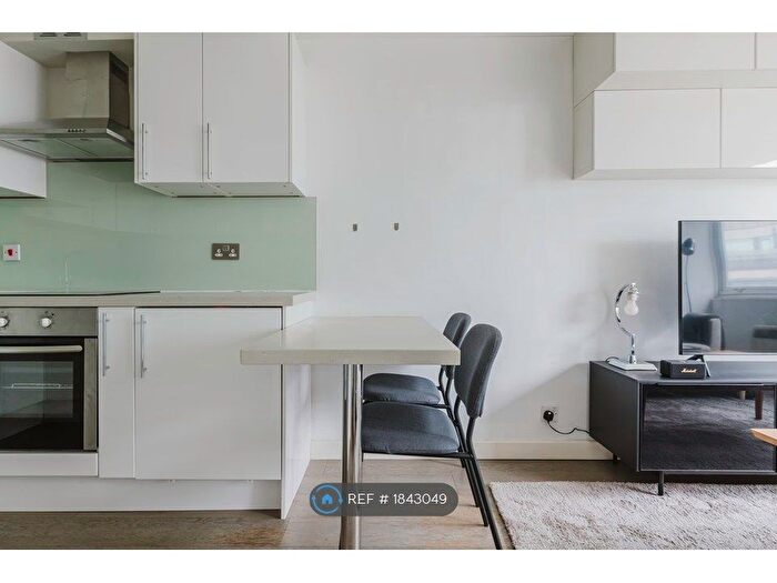1 Bedroom Flat To Rent In Fitzroy Street, London, W1T