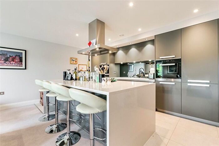 2 Bedroom Apartment To Rent In Mortlake High Street, Mortlake, London, SW14