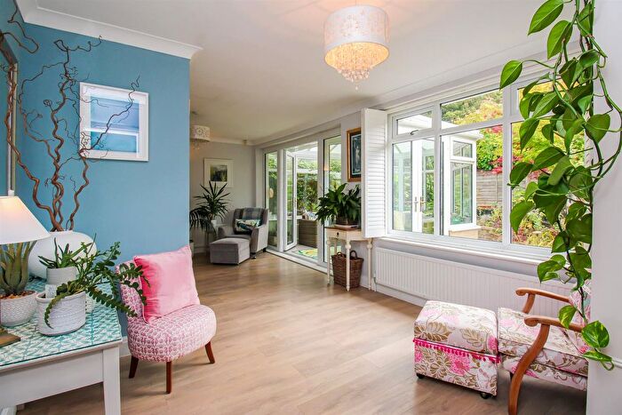 4 Bedroom Detached Bungalow For Sale In The Russets, Sandal, Wakefield, WF2