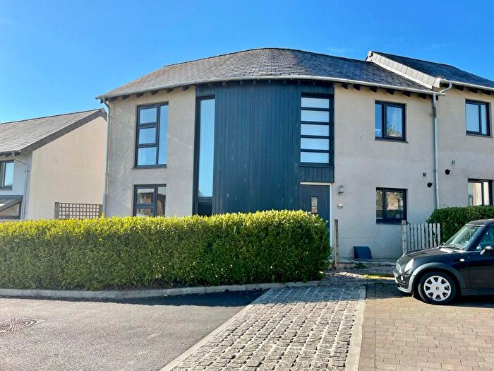 3 Bedroom Property To Rent In Longstem Drive, Totnes, TQ9