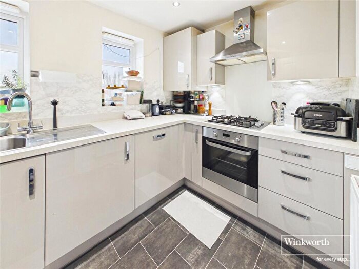 2 Bedroom Apartment For Sale In Home Straight, Newbury, Berkshire, RG14