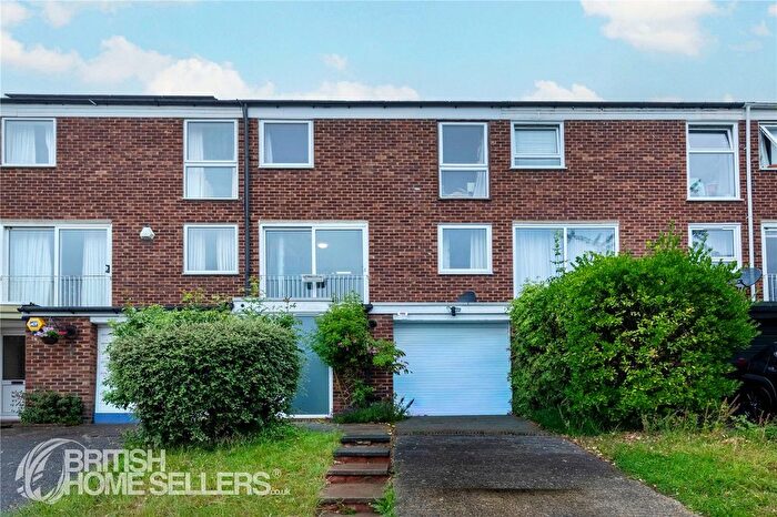 3 Bedroom Terraced House For Sale In Cameron Road, Bromley, BR2